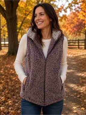 Thread & Supply Teddy Vest - Brown and Cream